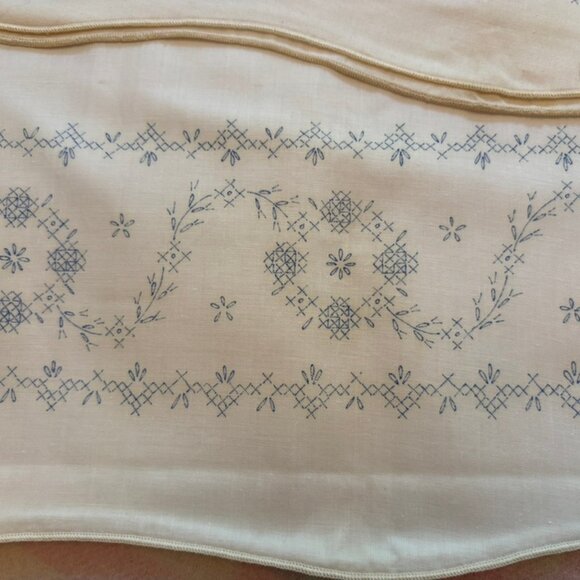 Vintage Cross Stitch unfinished Cotton Pillowcases - Picture 3 of 12